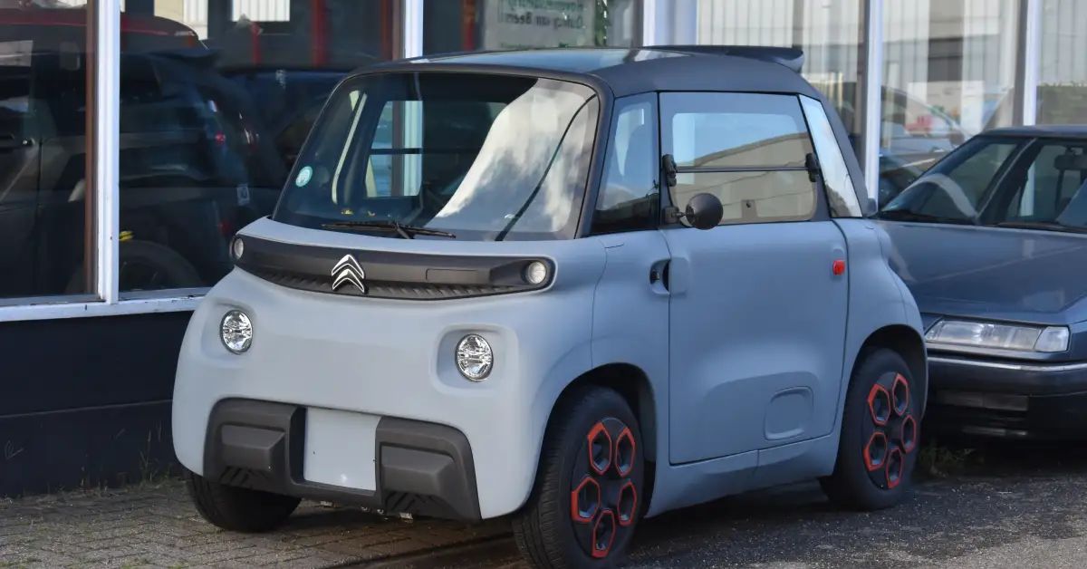 mopēdauto tiesības